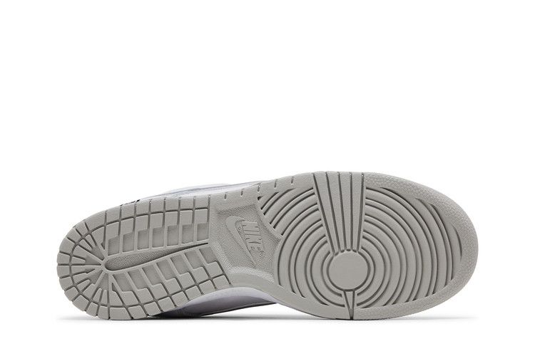 Nike SB Dunk Low Supreme 94 White Metallic Silver