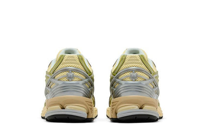 New Balance 1906R Yellow Parchment