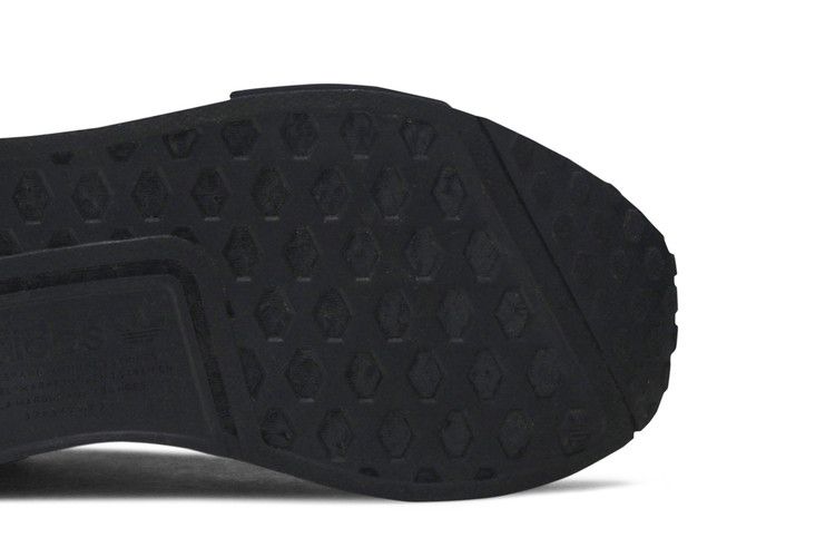 adidas NMD R1 Triple Black (2019/2020)