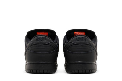 Nike SB Dunk Low Pro Triple Black
