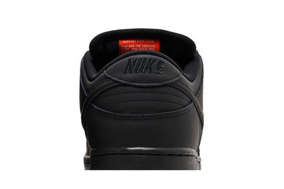 Nike SB Dunk Low Pro Triple Black
