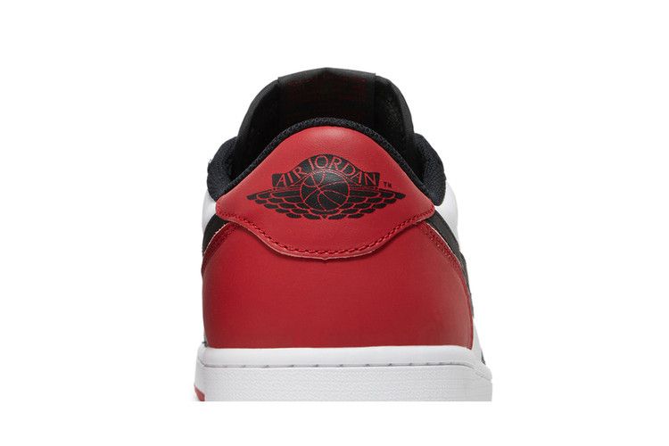 Jordan 1 Retro Low OG Black Toe (2023)