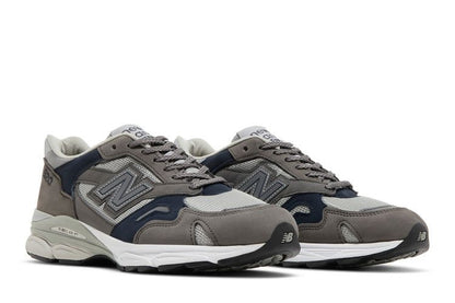 New Balance 920 Grey Black