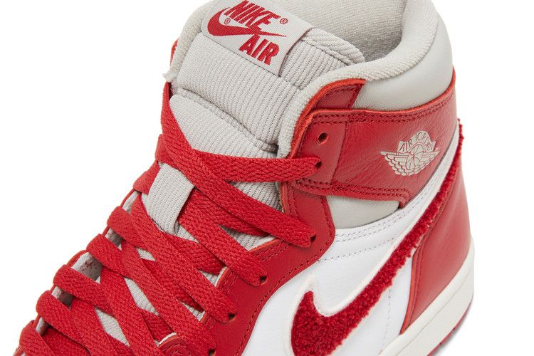 Jordan 1 Retro High OG Varsity Red (Women's)