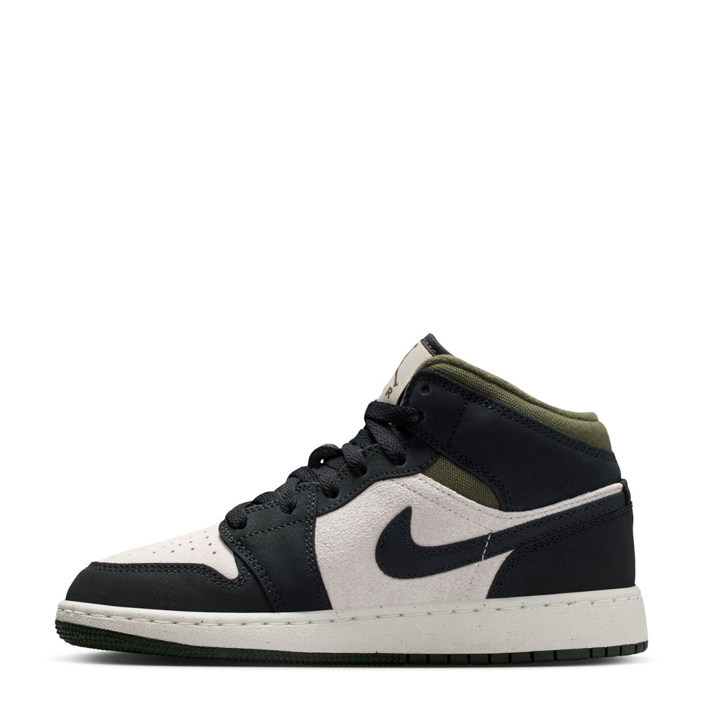 AJ 1 Mid -Youth
