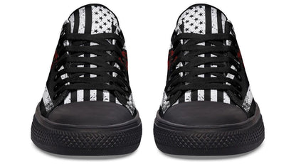 Black and White American Flag with Dumbbell Lowtop Sneaker