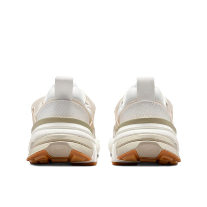 Women's Nike V2K Run Sail/Sail-Coconut Milk (FD0736 116)