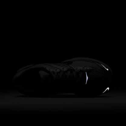 Nike Air Max Moto 2K - Women's