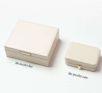 The Jewelry Case in Ivory